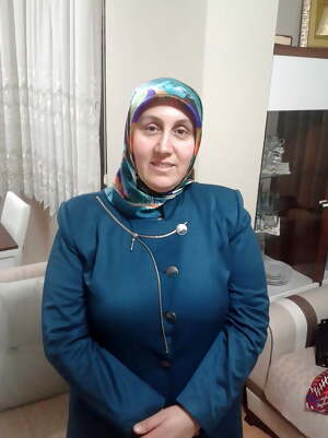 Atesli Turbanli Turk Kisraklari - Hot Turkish Hijab Mature